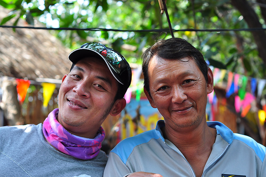 ยังยิ้มสู้เสมอน่ะน้านพ ยอดเยี่ยมจริงๆ:grin: :grin: :grin: