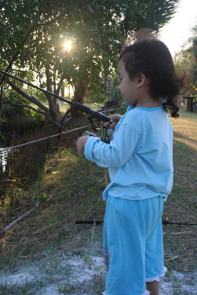 ลูกสาวสุดที่รักของผม............. :love: :love: :love: :love: :love: