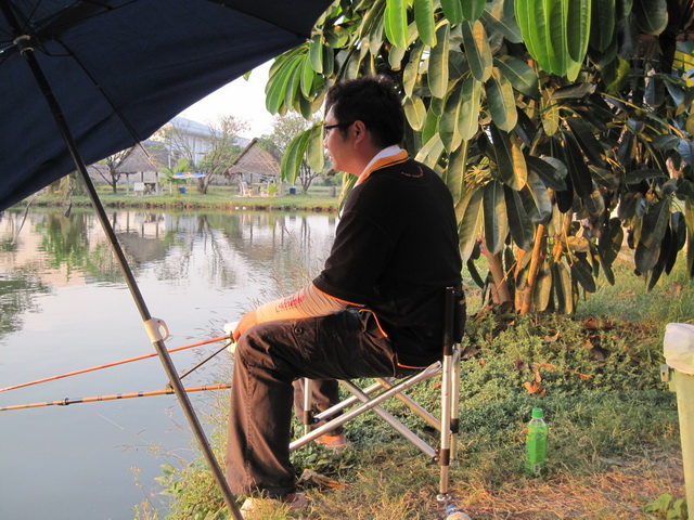 น้าต่อนำชุดหลิวมาตกปลาเกล็ด   :cheer: :cheer: :cheer: