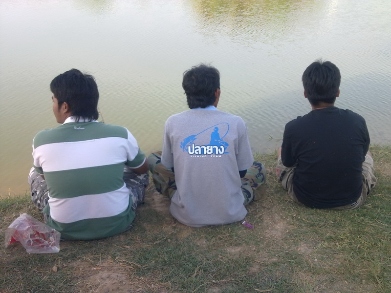 3หนุ่ม 3 มุม 3วัย

 :laughing: :laughing: :laughing: :laughing:
