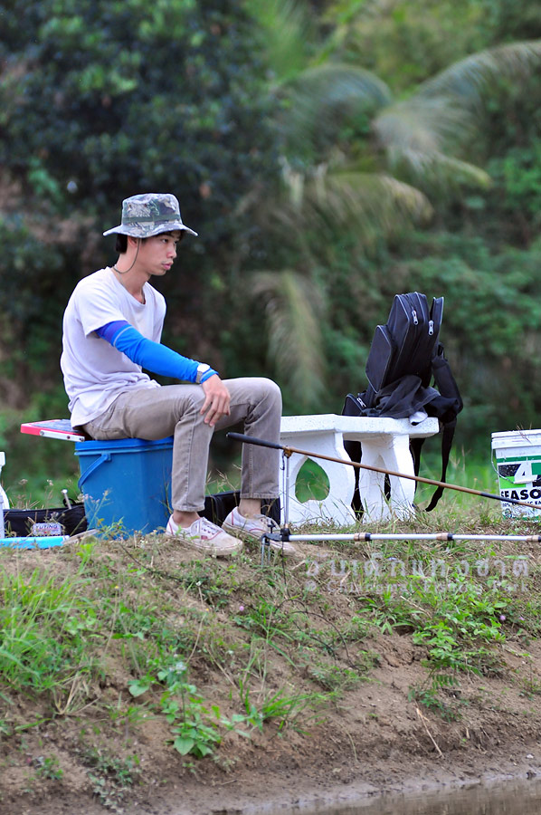 






น้าท่านนี้ ผมมองแล้วคิดถึงการ์ตูนเลยครับ

เรื่อง "ซันเป้"

ถ้าใครยังวัยรุ่นขบเผา