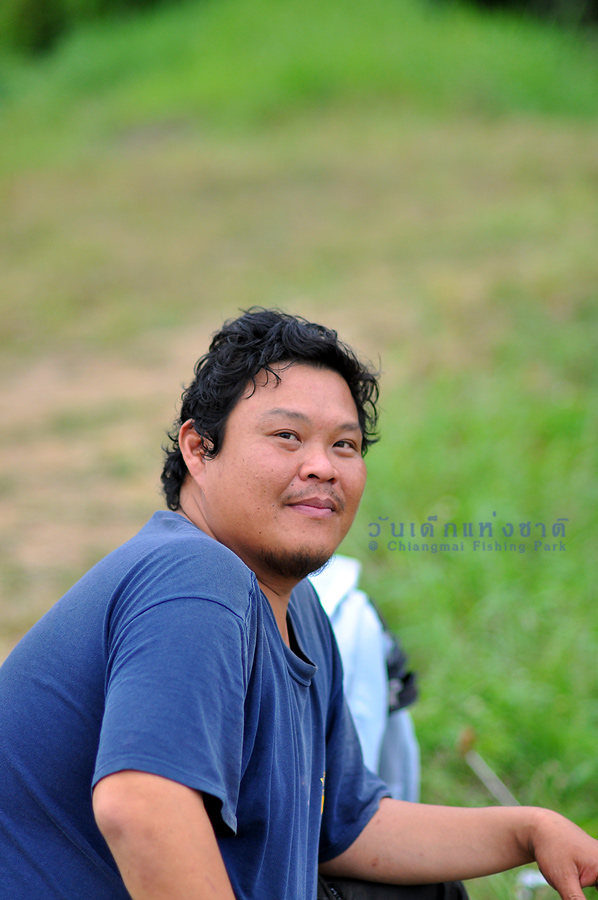 





เดินเกร่มาเจอพี่คนนี้ครับ

"พี่ตุ้ย"  คนนี้ชาวหลิวล้านนา รู้จักทุกคนครับ





