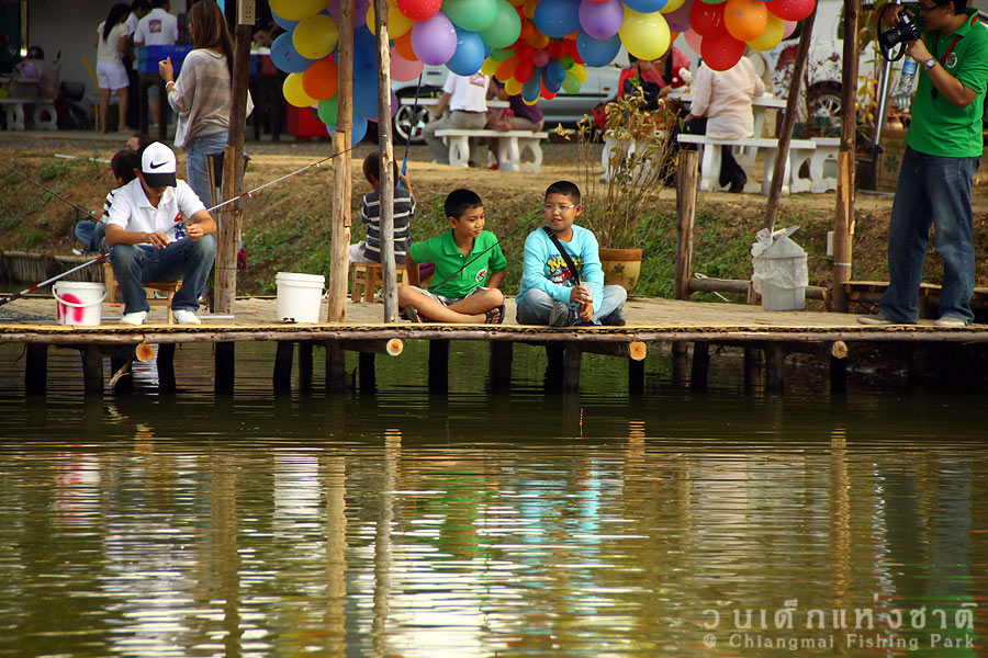 






ทางนี้ก็ไม่ถอยเหมือนกัน









  :laughing: :laughing: :laughing: