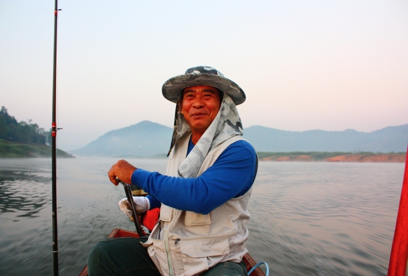ลุงหรั่งเหมือนเดิม แต่ดูท่าว่าวันนี้จะเจอกับงานหนักแน่ๆ :grin: