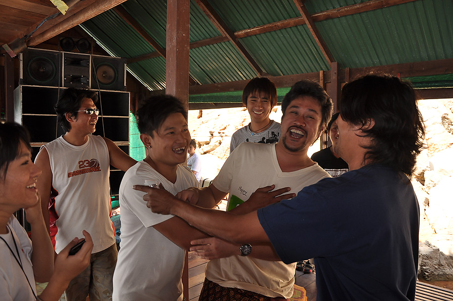 สู้อีเอกไม่ได้มีรับจ้างถูกหอมแก้มด้วย :grin: :grin: :grin: