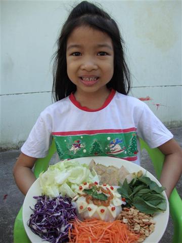 หลานสาวครับน้องชะเอมครับ :cool: :cool: :cool: :cool: