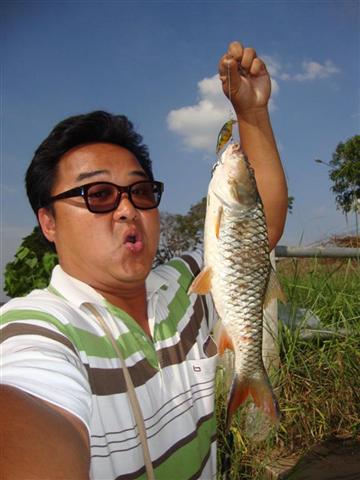 ตามมาติดๆวันนี้มากับดวงครับ หวดเข้าจุดเดิมกัดเต็มๆๆๆ :cool: :cool: :cool: :cool: