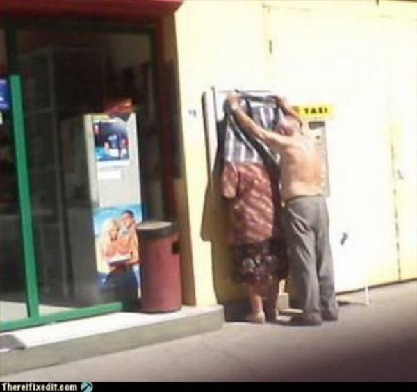                               แสงจ้า อ่านหน้าจอ ATM ไม่เห็น? 
       :laughing: :laughing: :laughin