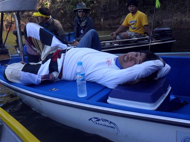 แล้วลมก็มา  จะมีอาไรดีกว่าการนอนครับ.... :sleeping: :sleeping: :sleeping: :sleeping: :sleeping: :sle