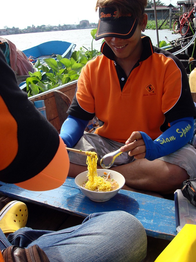 ก็ได้...งั้นกินกันให้จุกไปเลยนะเพ่.. :
