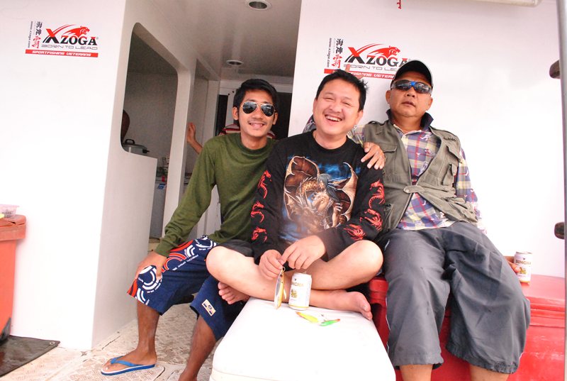 ถ่ายคู่กับ ลูกพี่ผมอีกสักรูป  :umh: