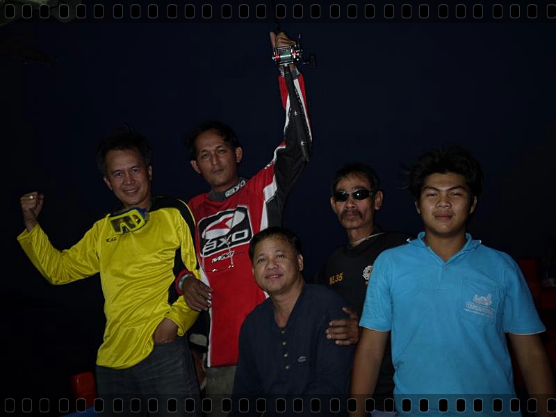  [b]" ว่างๆก็เก็บภาพเป็นที่ระทึก...[/b] :flag: :flag: :flag: :flag: :flag: