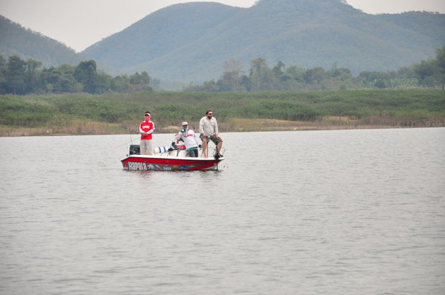 ลอยลำ เทสเหยื่อตัวแรก X-RAP RAPALA