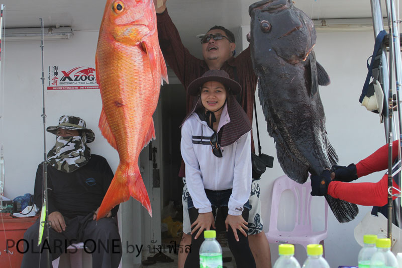 ถ่ายคู่กับ ต้นสังกัดหน่อย :cool: