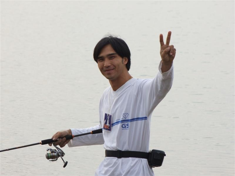 คนนี้ซิครับ มาไกล น้าrally ครับ มาจากสระบุรีครับ (หวังว่าคงยังไม่เข็ดกันซ๊ะก่อนนะครับ) 
:cheer: :ch