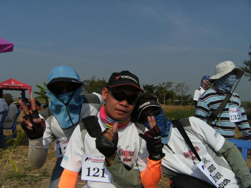

กะหนุงกะหนิงกันสองคน ช่างนันกะตา