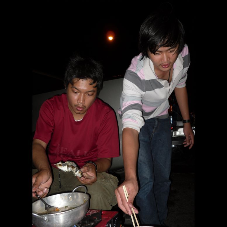 [q][i]อ้างถึง: pok9 posted: 28-01-2554, 22:21:10[/i]

คนคุ้นเคยกัน ว่างๆจะแอบไปลองบ้างครับน้า :lau