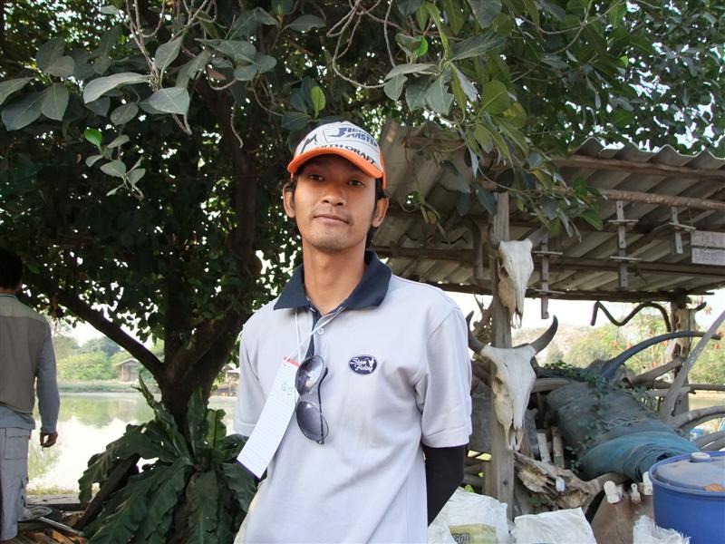 หนุ่มหล่อจาก ระยอง ก๊พลาดซ๊ะที่ไหน น้าอ๊อต (คนเย่อแดนบูรพา) คร๊าบ 
:cool: :cool: :cool: :cool: :coo