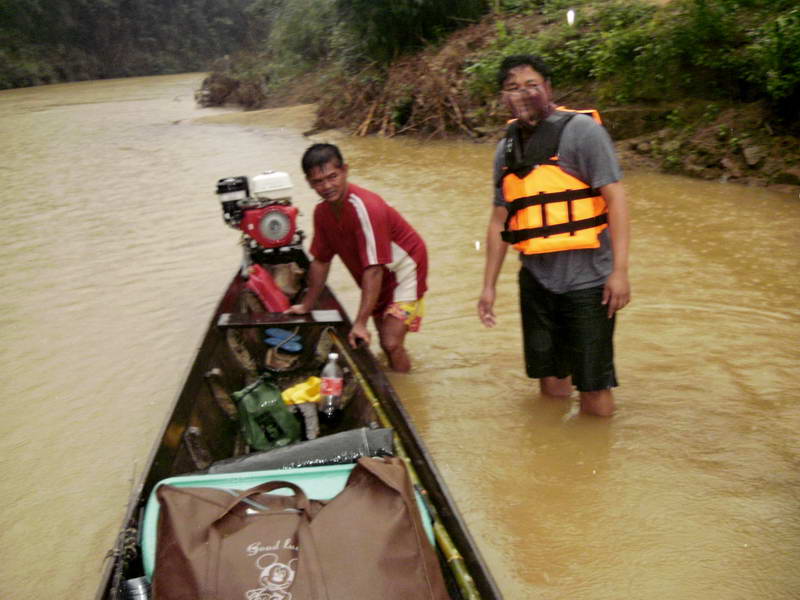 [b]เอิ้กๆๆๆๆๆเหมือน....นกรู้เลยครับ....ผมเห็นฝนตกหนักประมาณ2ชั่วโมงได้ผมเลยบอกให้น้าเนตรและน้าเอี่ยว