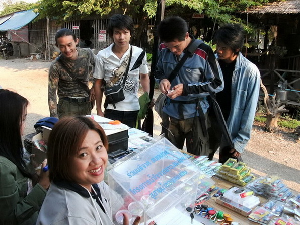 ..ยังลงทะเบียนไม่หมด..คนเยอะจริงๆ.. :grin: