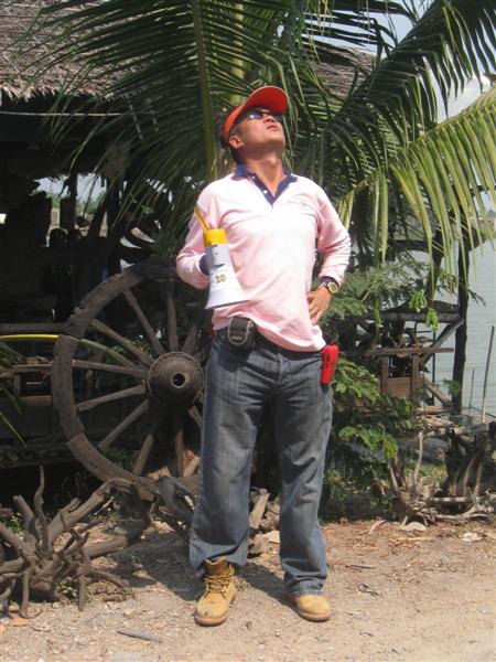  [b]" พี่ก็แหงนดูมองดวงอาทิตย์ดิ..หายเชียว.."  อืมส์..หายจริงๆวุ้ย..[/b] :spineyes: :spineyes: :sp