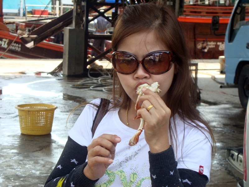 [center][b]นี่ก็อร่อยเหลือเกิน กินจนปากบิ