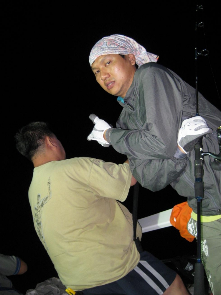 ปิยะแทบไม่เชื่อสายตา.....เฮียชายไม้ต