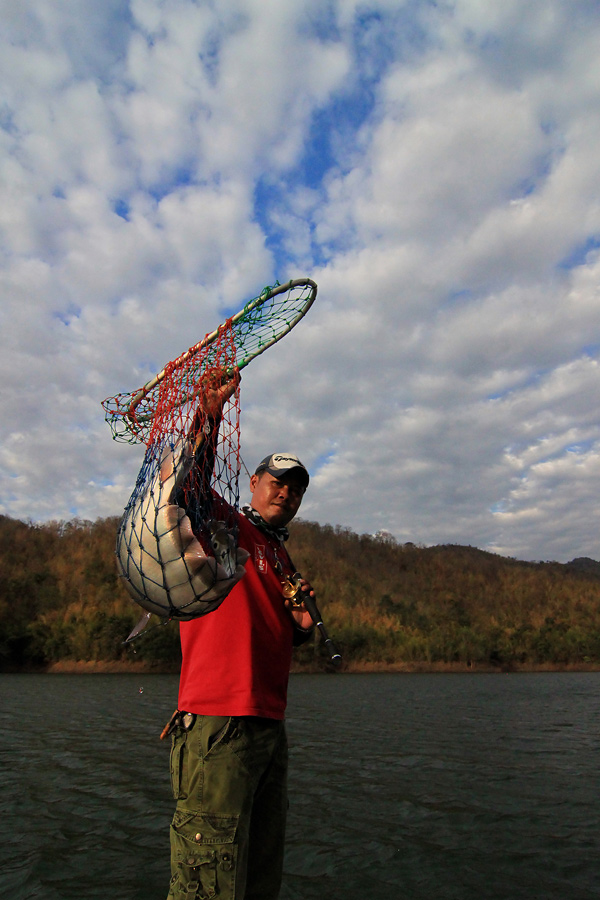 footfish...........สวัสดีครับ น้าหรั่ง  คุยกับป้าม่อน ยังคิดถึงน้าหรั่งอยู่เลย มีไรคืบหน้า...กรี๊งงง