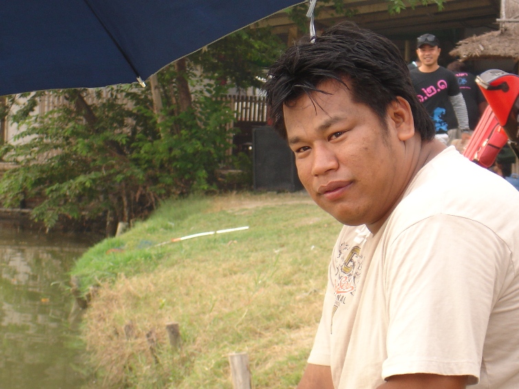 ผมไม่หล่อ แต่ ดูดี :laughing: