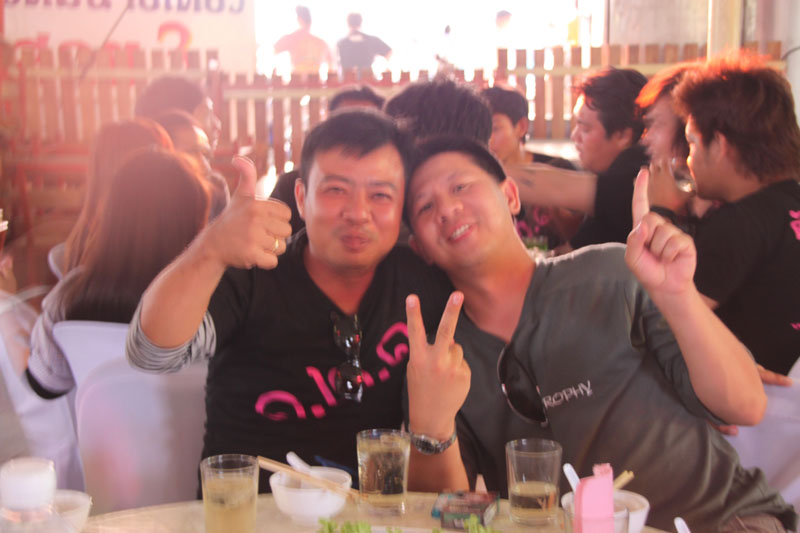  [b]ผม2คนหล่อไหมก๊าบ[/b] :tongue: :tongue: :tongue:
