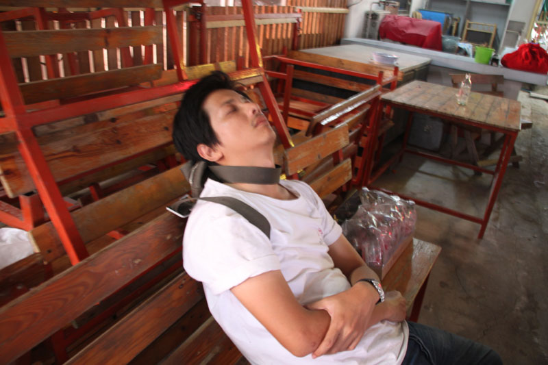 [b]พักสายตาเถอะนะคนดี หลับลงตรงนี้...พี่ปูจัดให้อะ[/b] :grin: :grin: :grin: