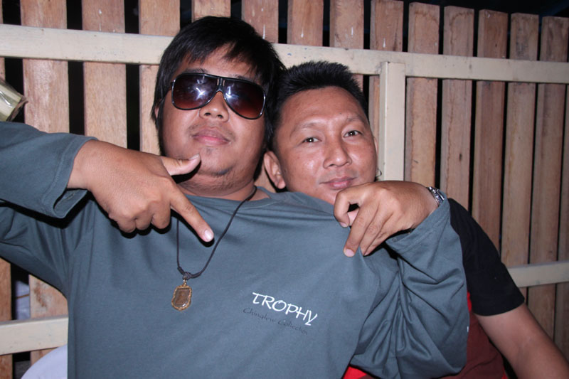  [b]จัดไปครับน้าทั้งสอง[/b] :grin: :grin: :grin: