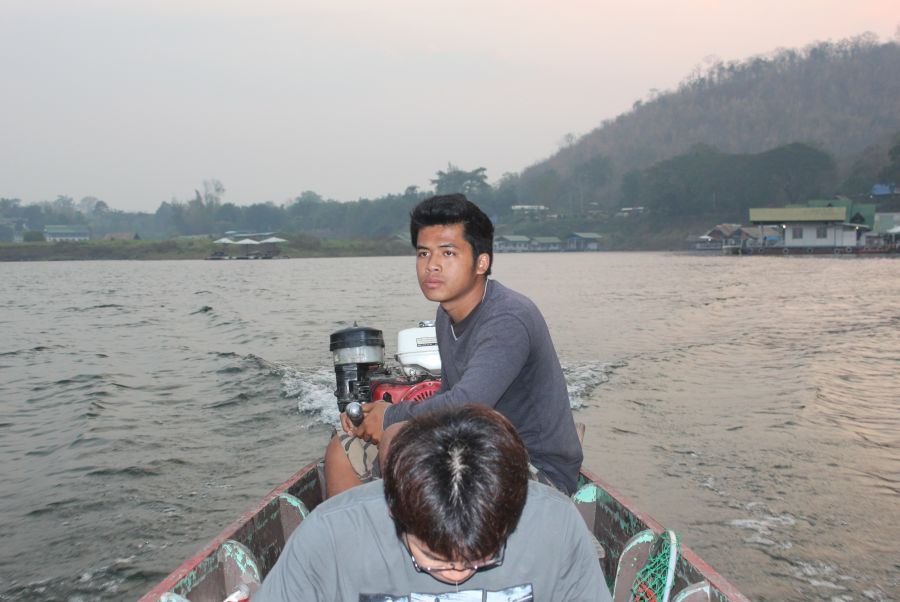 ไต๋เรือผู้นำทางสำหรับทริปนี้ครับ :cheer: :cheer: :cheer: :cheer: :cheer: :cheer: :cheer: :cheer: :ch