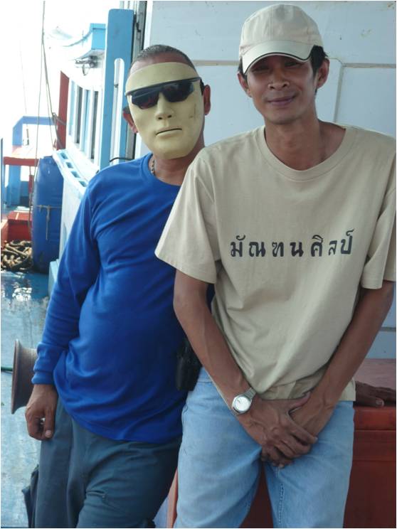 ก่อนกลับขอถ่ายรูปคู่กับไต๋เรืองซักหน่อย