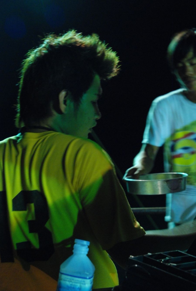 เก็บภาพครับ เหนื่อยใจแบตกล้องก็จะห