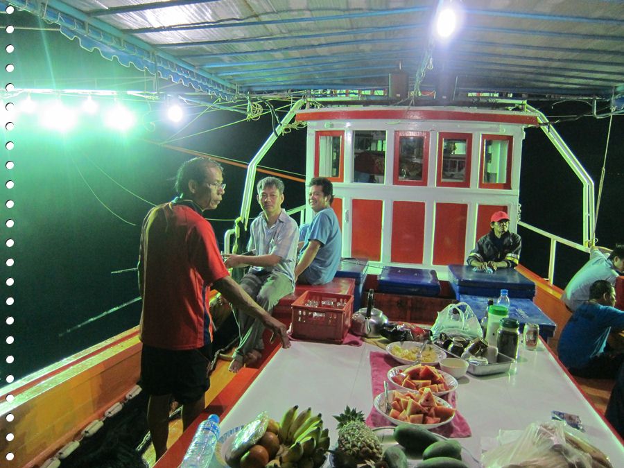          ทั้งคืนได้กระสุนเพียง5นัดอายเค้ามั้ยเนี่ย
[q][i]อ้างถึง: safari01 posted: 15-02-2554, 18:4