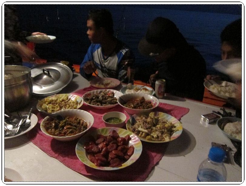 มื้อค่ำอีกแล้วคับท่าน :grin: :grin: :grin:
