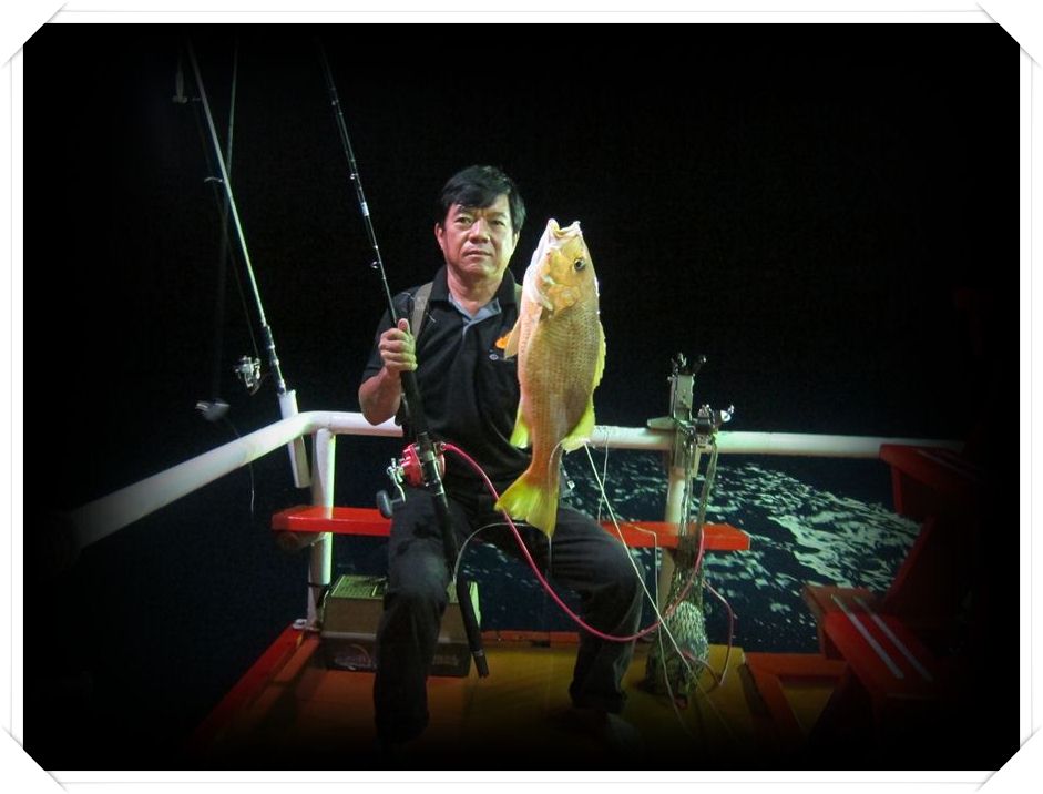            เบิ้ลเลยนะเพ่
[q][i]อ้างถึง: woodee posted: 15-02-2554, 23:13:20[/i]

 :cheer: :cheer: