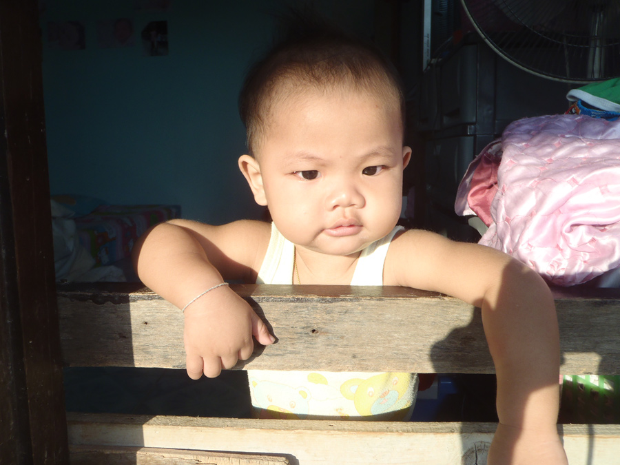 กลับมาถึงบ้าน มาเจอน้องเปรมกำลังยื