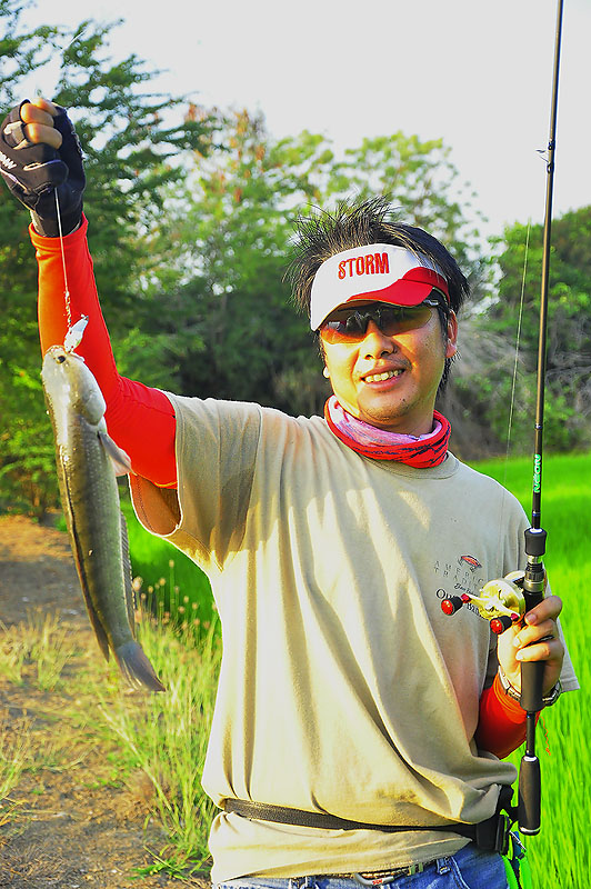 หล่อหน่อย :grin: