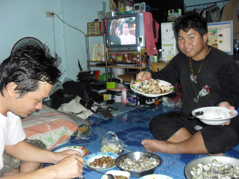  :grin: :grin:
กินข้าวกันยังค๊าบถ้ายังก็มาเ