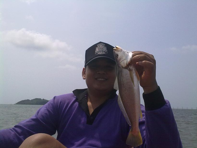ปลาจวดเขี้ยวครับ  :laughing:
