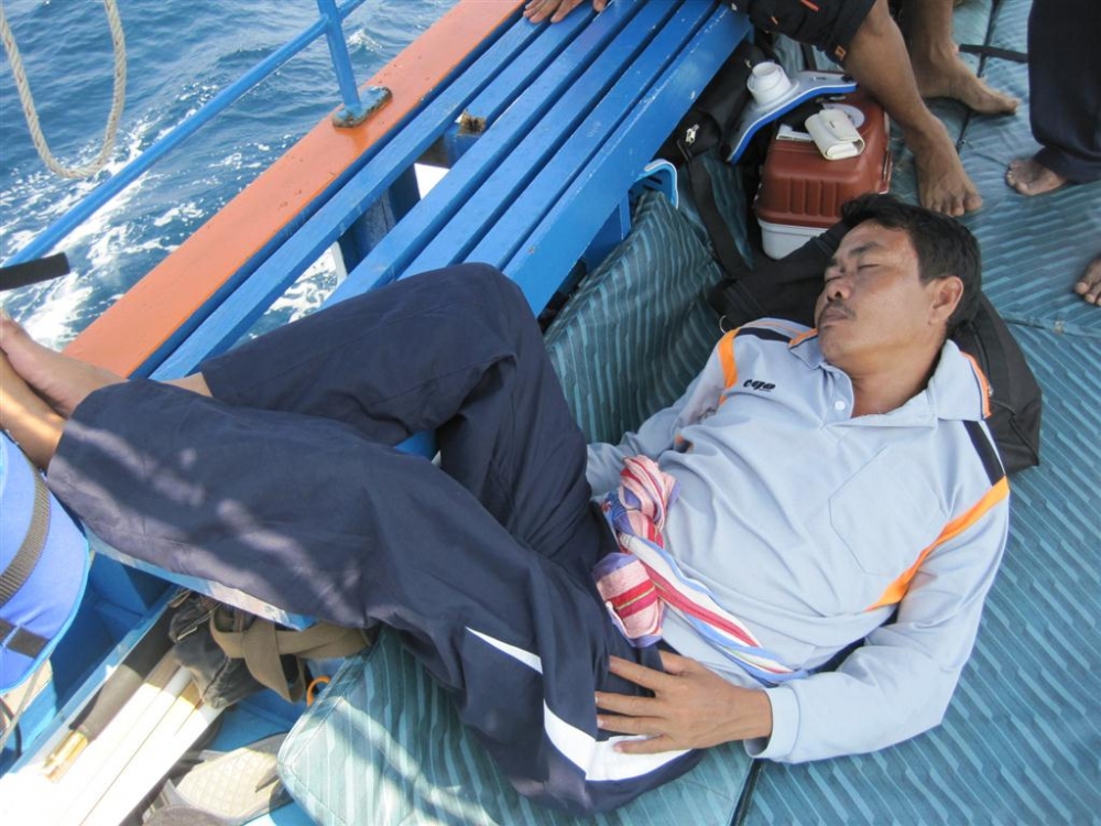  :grin: :grin:พอออกเรือปุ๊บ คนนี้ก็สภาพอย่า