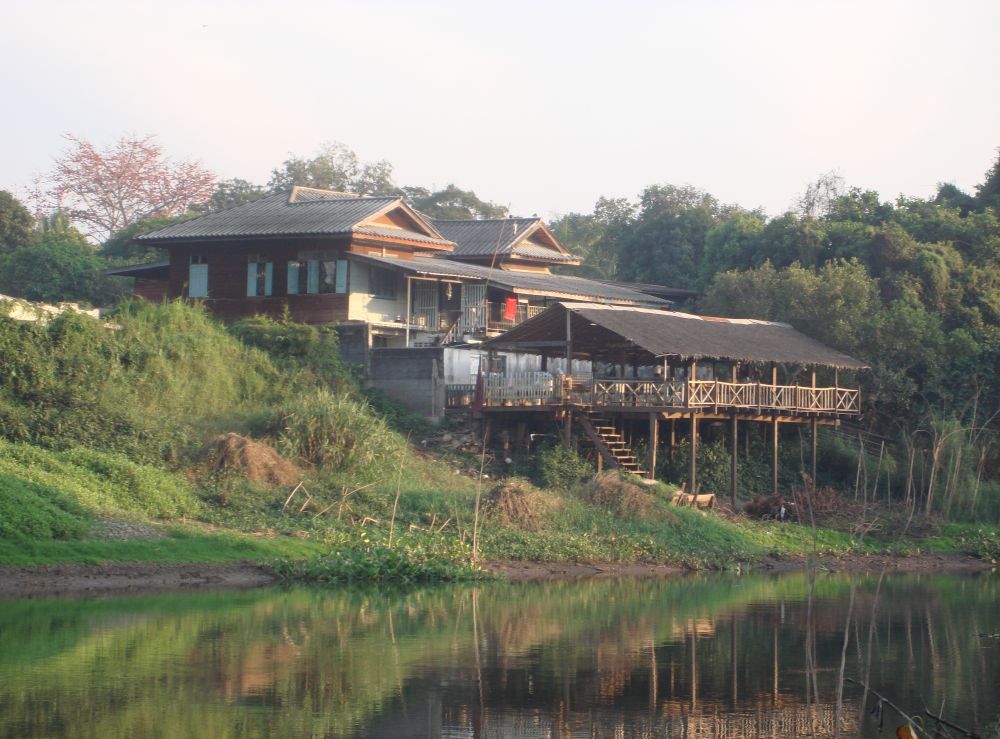 หน้าบ้านหลังในของผมเองครับเมื่อก่