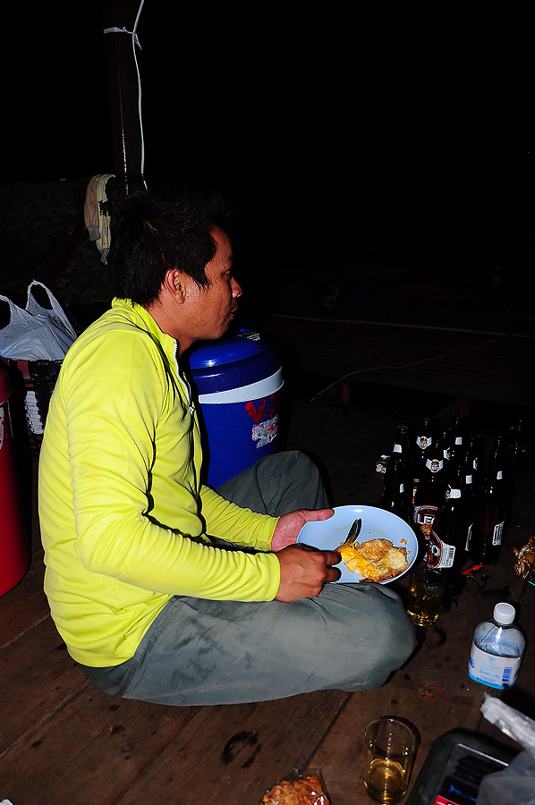 น้าน้ำ เอ่อ..อ่า..เอ่อ..อ่ะ............อร่อยไหมคร๊าบ :grin: