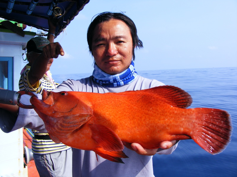 ตัวนี้สีสวย.......... :grin: :cheer: :cheer: :cheer: