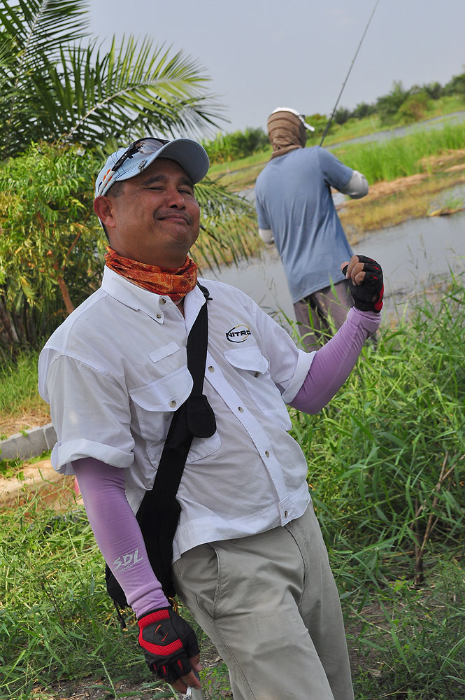 โปรฯก้อง:   น้าเยาว์ครับ   คนข้างหลังผมนี่  อ้อนอ่อน   :laughing: :laughing: :laughing: :laughing: