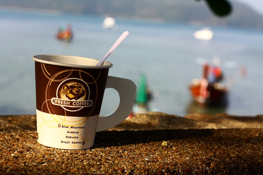  [b]นั่งจิบกาแฟอยู่ข้างบน บายใจอย่างแรง ได้ข่าวว่า โปรเจ้าพายุมาด้วย งานนี้โดนกันแล้วหลาวววว ...[/b]