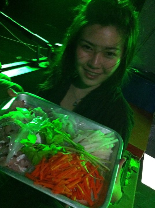 ให้เด็กเสริฟประจำเรือยกมาด่วนนนน :grin: :grin: