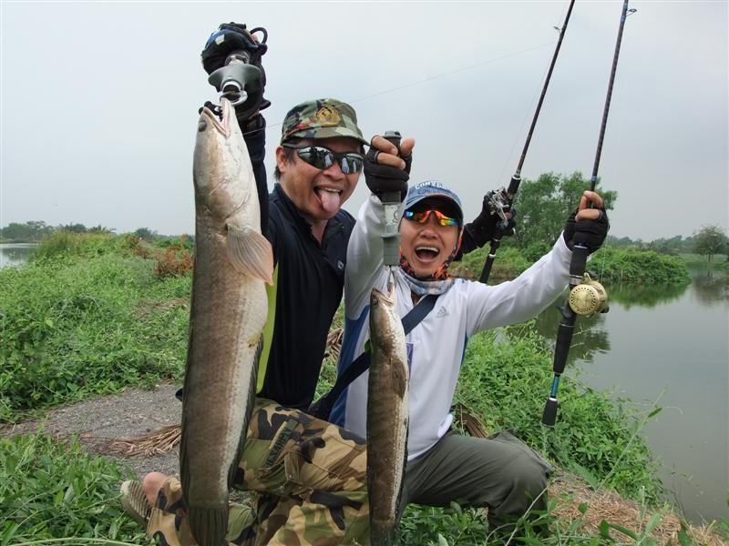 [b]ดูรูปนี้ซิ ผมอยาก เอาหัวโหม่งดิน ให้มันรู้แล้วรู้รอดไปเลย ช้ำ ช้ำ [/b]
:laughing: :laughing: :la